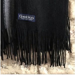 Men’s GEKKO Acrylic Knitter Scarf Black & Gray Striped with Frayed Ends